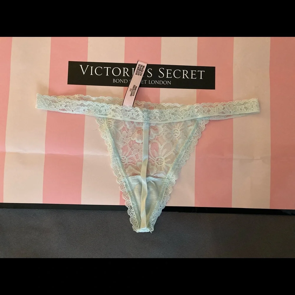 🔥Flash Sale🔥3 New Victoria’s Secret very sexy lace V-string panties bundle - Picture 6 of 11